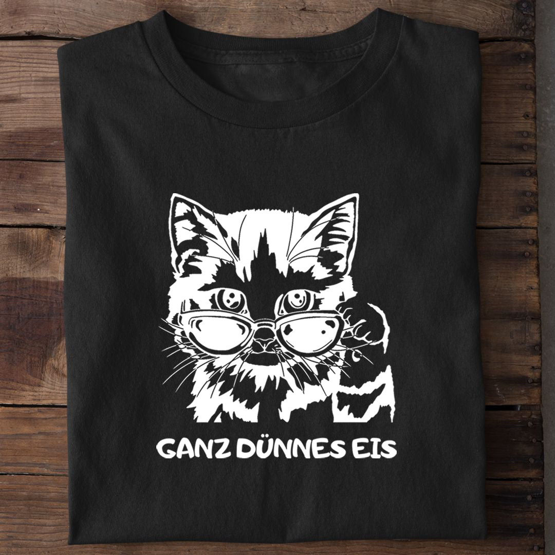 Dünnes Eis Katze T-Shirt