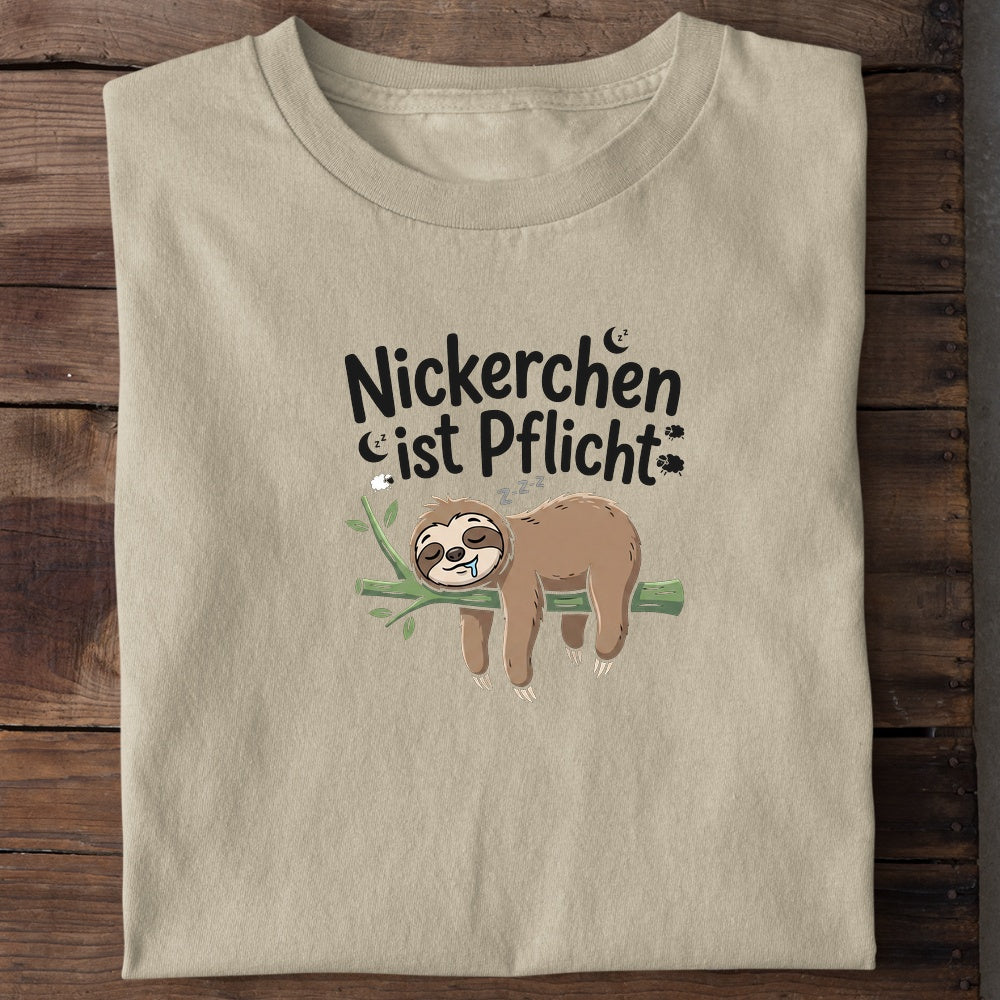 Unisex Bio-T-Shirt von Beyond Humor mit dem Spruch 'Nickerchen ist Pflicht'