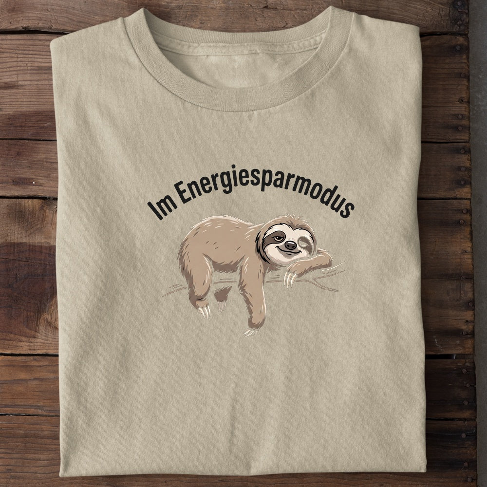 Unisex Bio-T-Shirt von Beyond Humor mit dem Spruch 'Im Energiesparmodus'