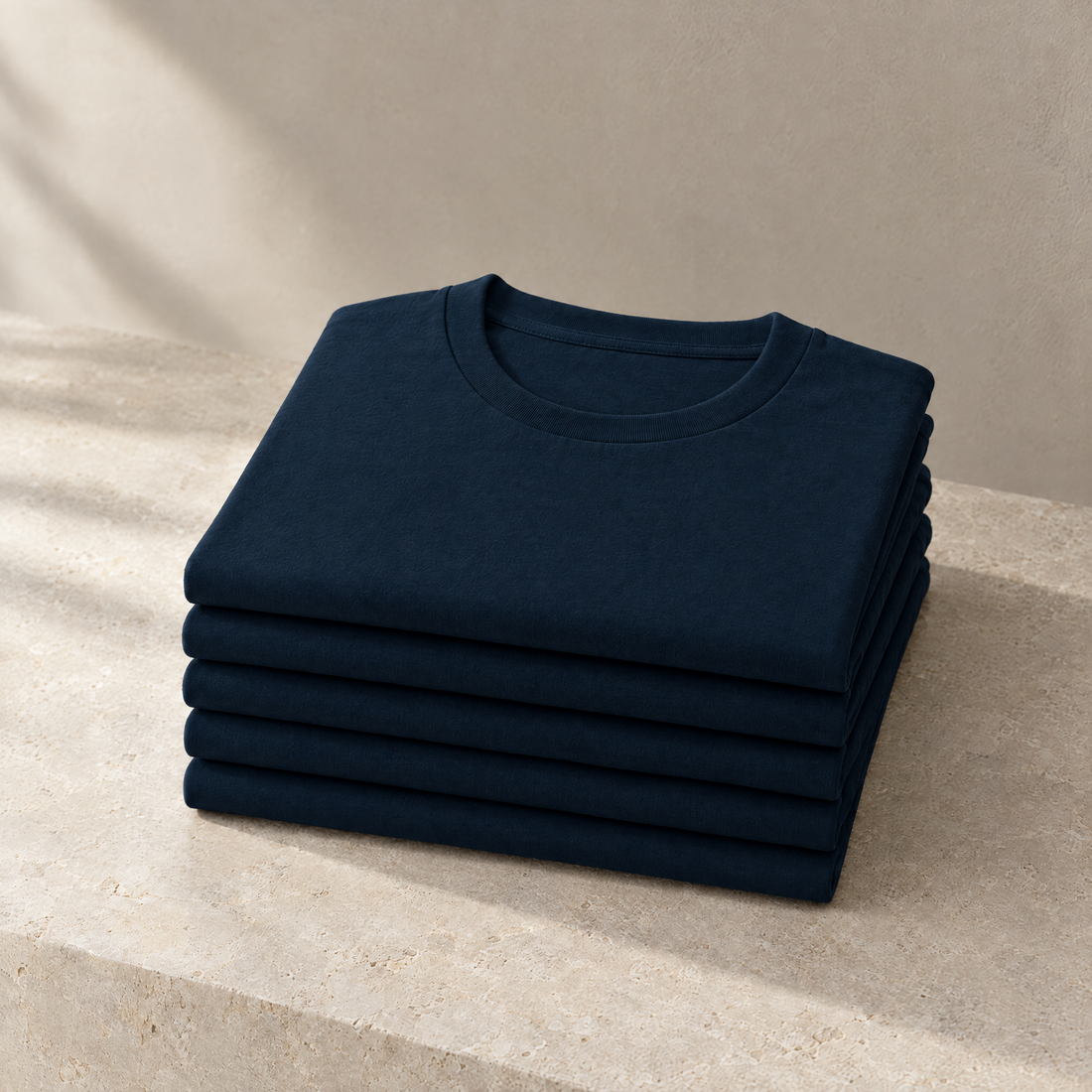 Basic T-Shirts Navy im Stapel
