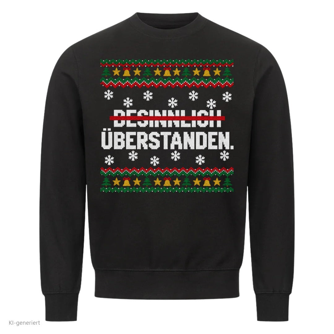 Weihnachtspullover mit Spruch Besinnlich überstanden - Ugly Christmas Sweater in Schwarz