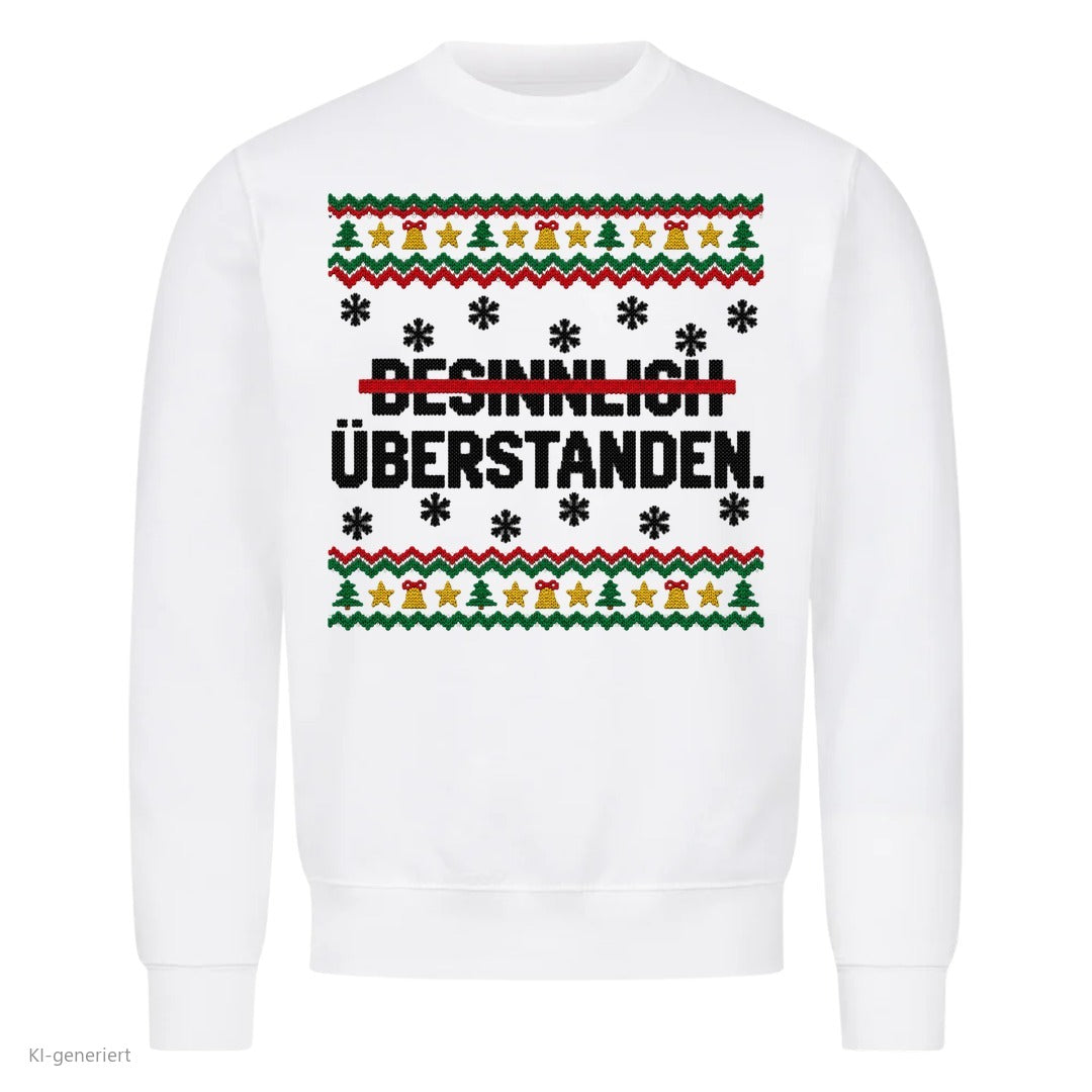 Weihnachtspullover mit Spruch Besinnlich überstanden - Ugly Christmas Sweater in Weiß